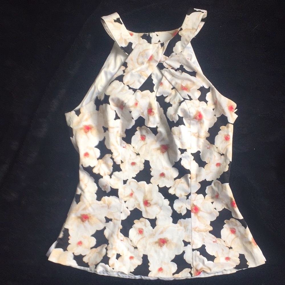 White House Black Market top in size 0